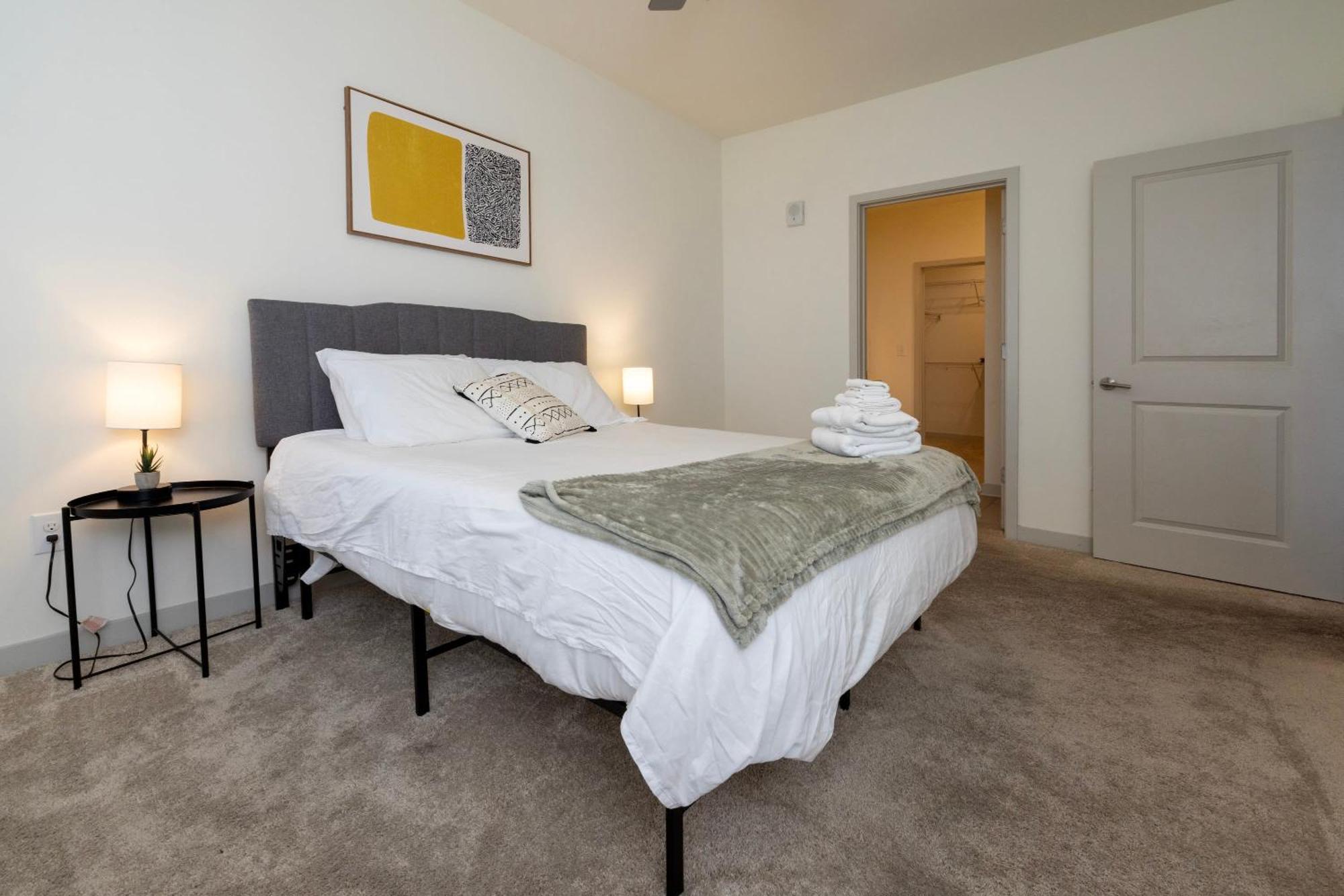 Modern Nulu 2Br Cozysuites 01 Луисвилл Экстерьер фото