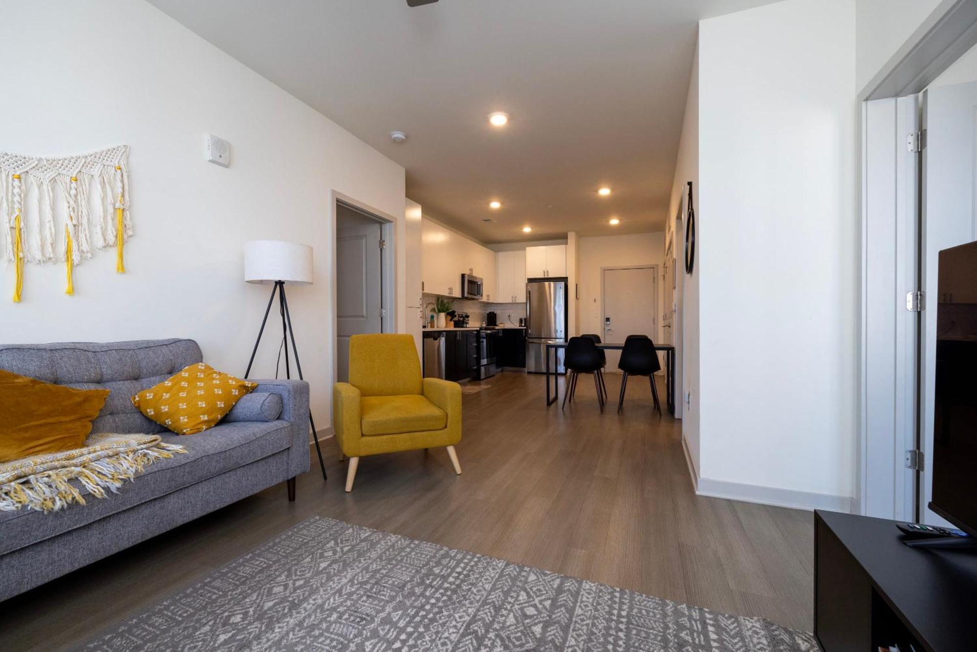Modern Nulu 2Br Cozysuites 01 Луисвилл Экстерьер фото