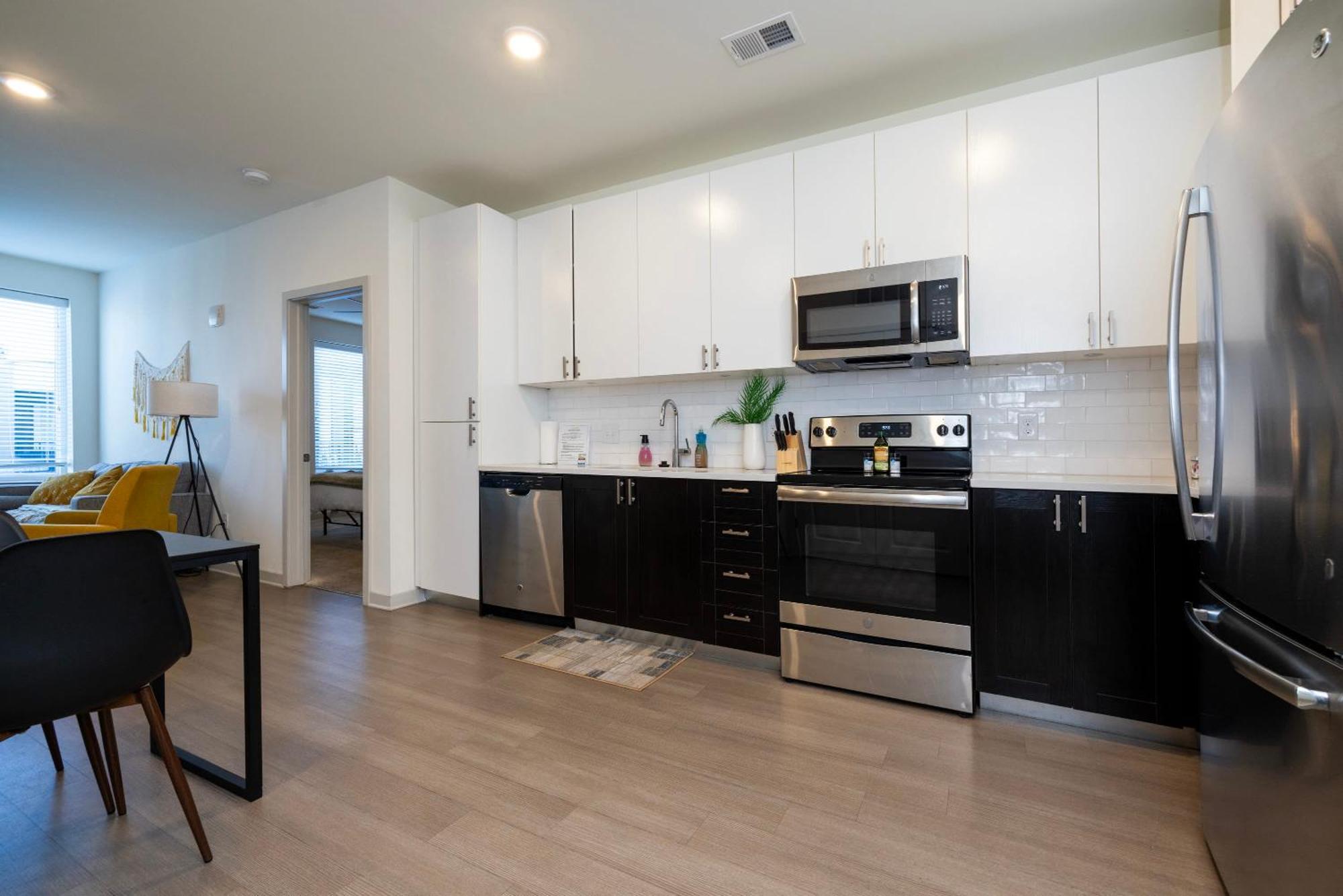Modern Nulu 2Br Cozysuites 01 Луисвилл Экстерьер фото